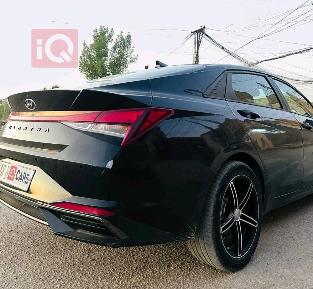 هیوندای ئەلەنترا
